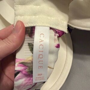 Cacique Cream and Pink Floral Bra
